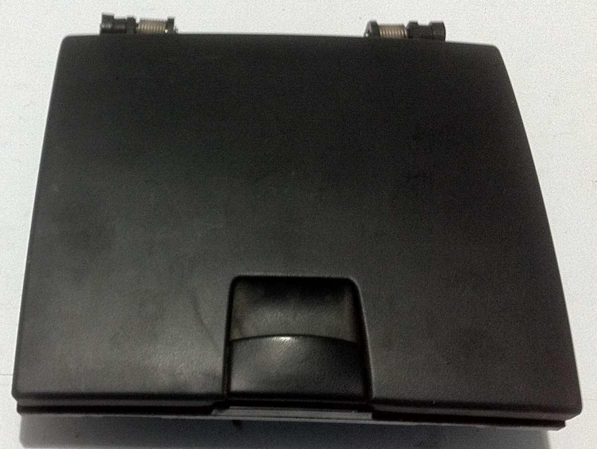 846912B000WK CASSETTINO INTERNO HYUNDAI SANTA FE <br />