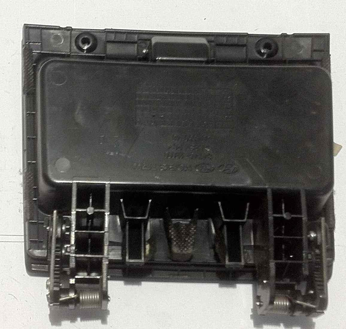 846912B000WK CASSETTINO INTERNO HYUNDAI SANTA FE <br />