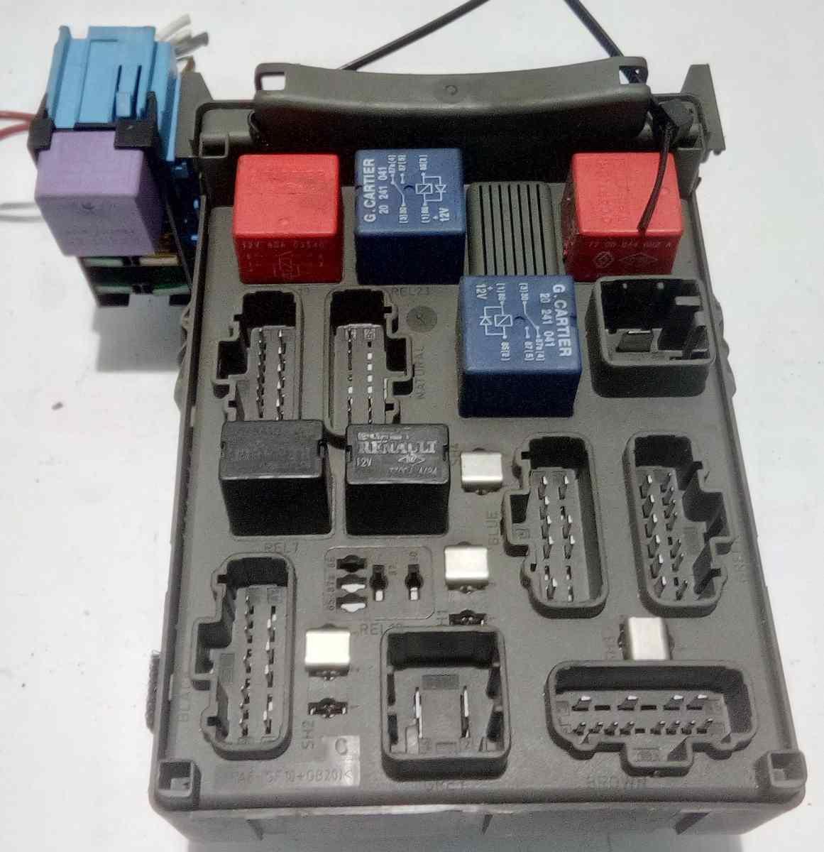 8200141151 BODY PORTAFUSIBILI RENAULT LAGUNA <br />