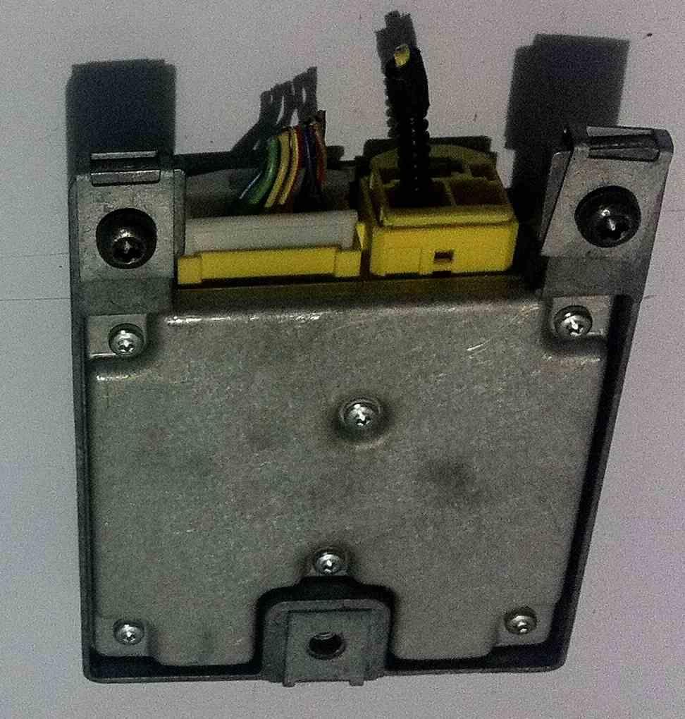 S1694515501B CENTRALINA AIRBAG BMW530 <br />