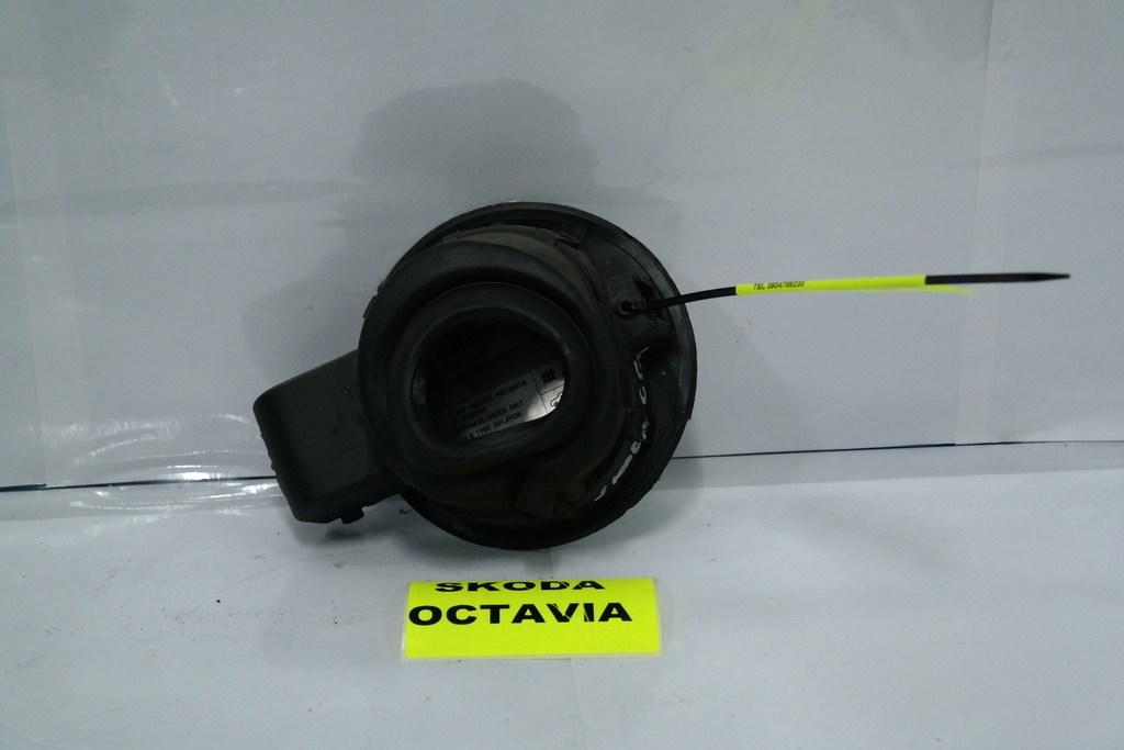 Skoda octavia dal 1999 al 2005 sportellino carburante
