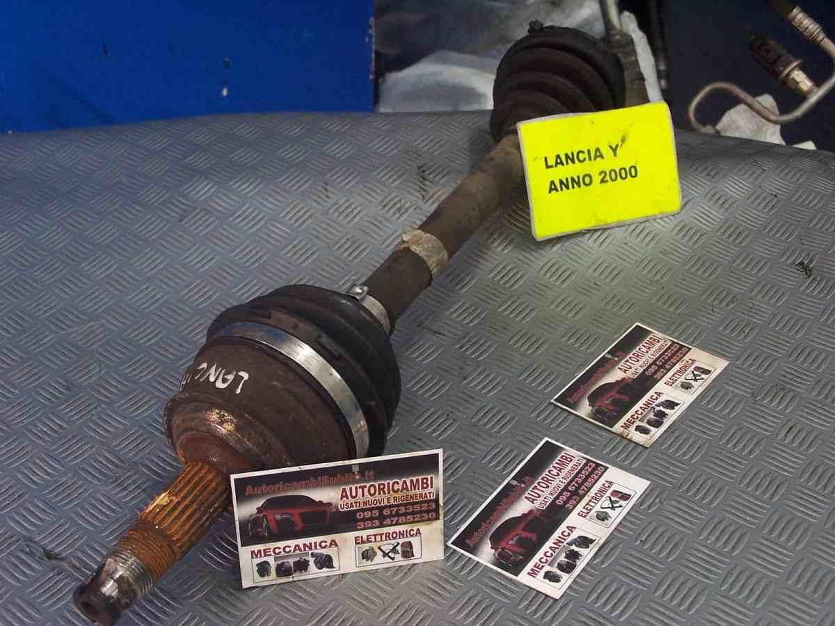 Lancia y dal 1996 al 2003 semiasse corto