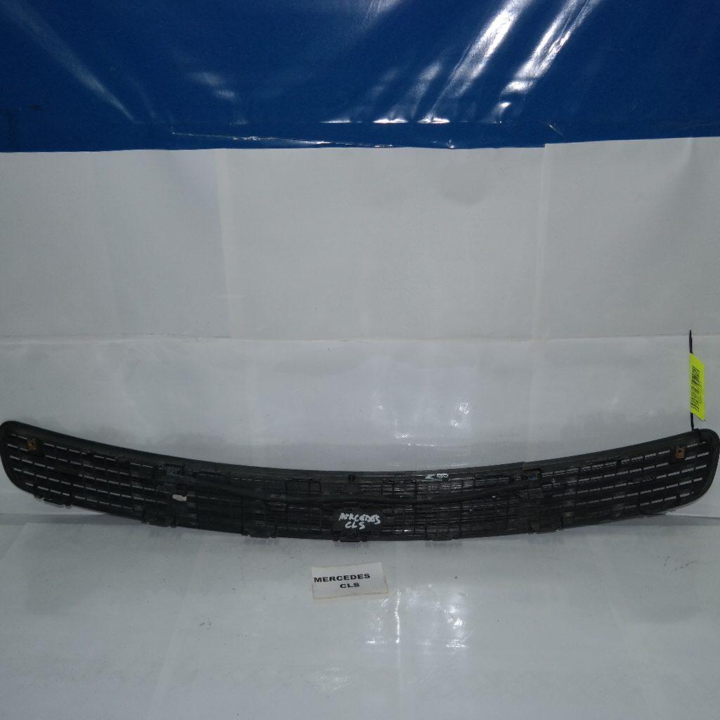 Mercedes cls 320 dal 2004 al 2009 plastica parabrezza