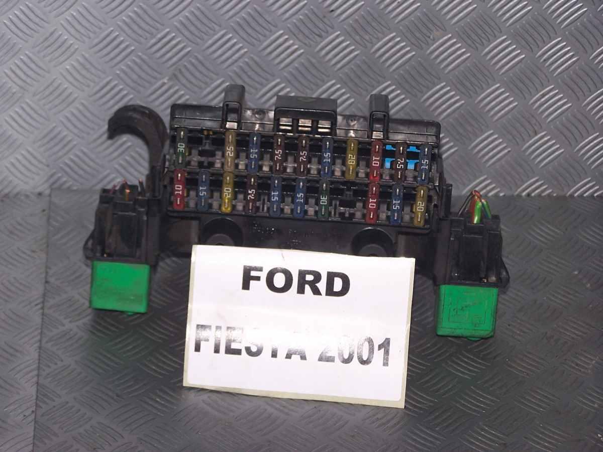 Ford fiesta dal 1996 al 2002 codice 991004 portafusibili