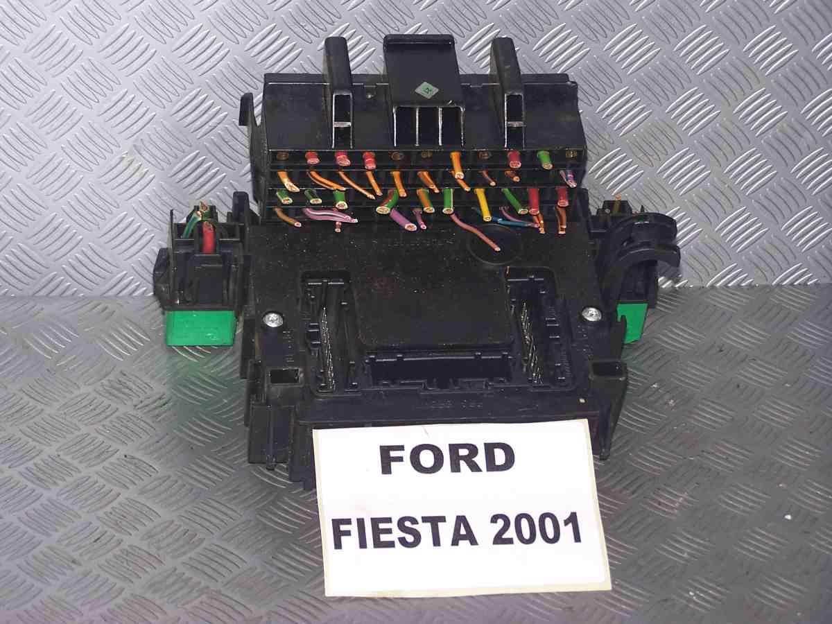 Ford fiesta dal 1996 al 2002 codice 991004 portafusibili
