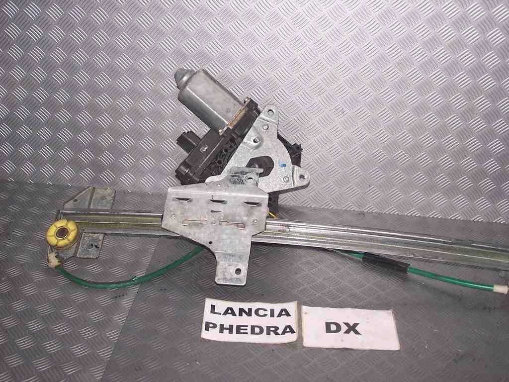 Lancia phedra dal 2002 al 2010 alzavetro elettrico posteriore dx