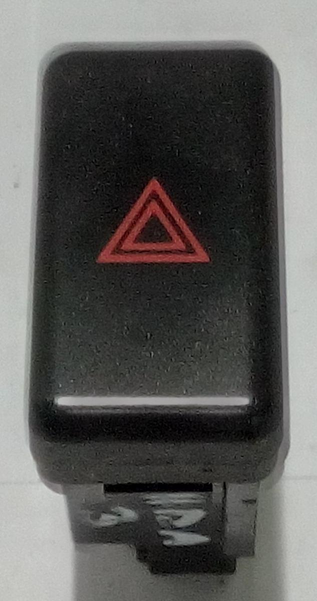 BP4K664H0 INTERRUTTORE 4 FRECCIE EMERGENZA MAZDA 3 2008 E10<br />