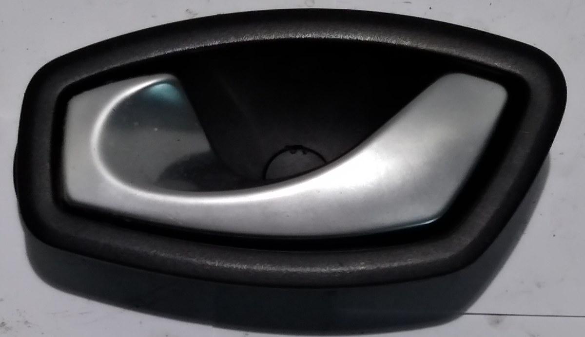 806700006R MANIGLIA INTERNA  ANT SX RENAULT LAGUNA 2.0 CDI <br />