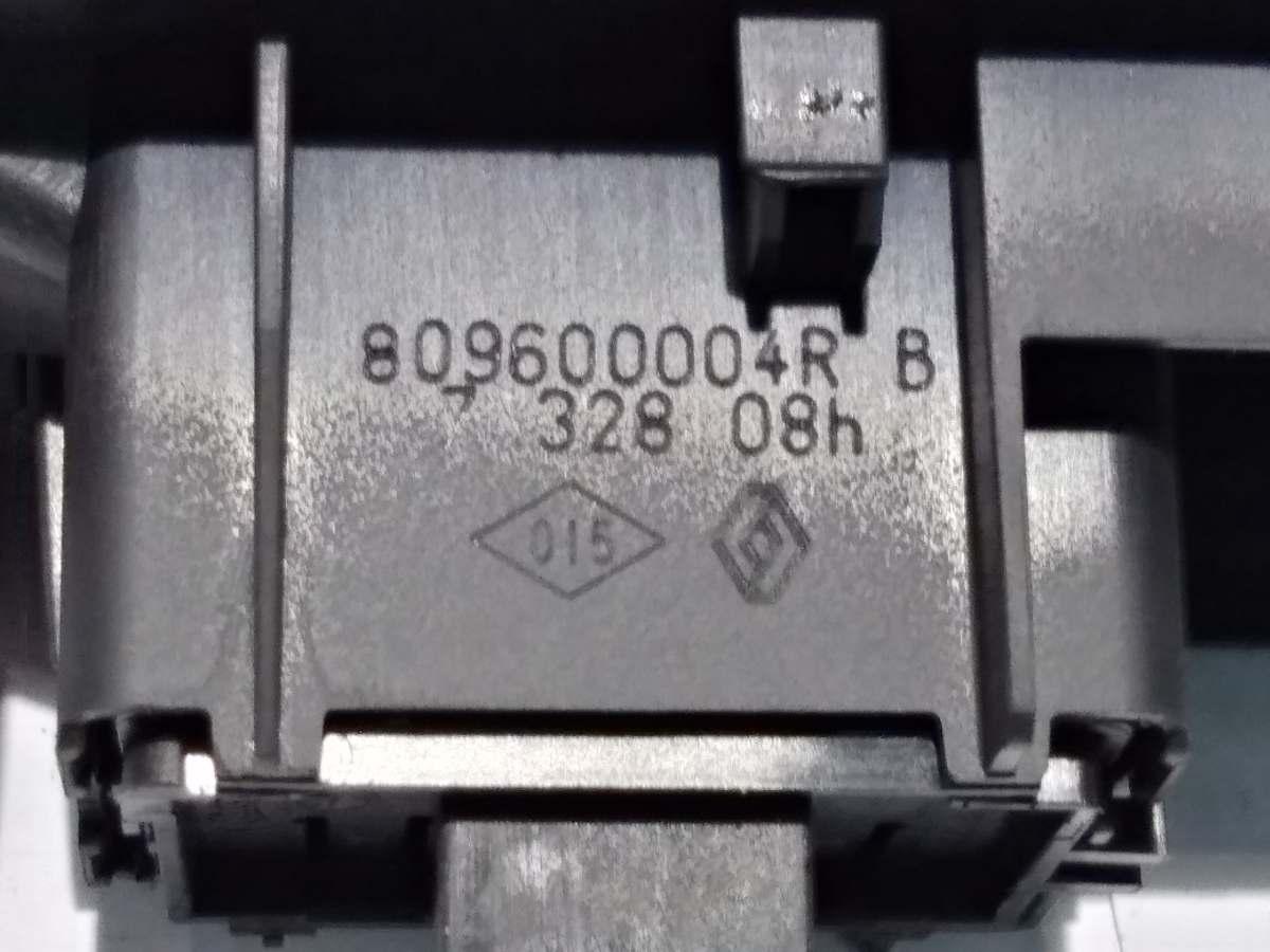 809600004R PULS. ALZAVETRO ANT DX RENAULT LAGUNA 2.0 CDI <br />