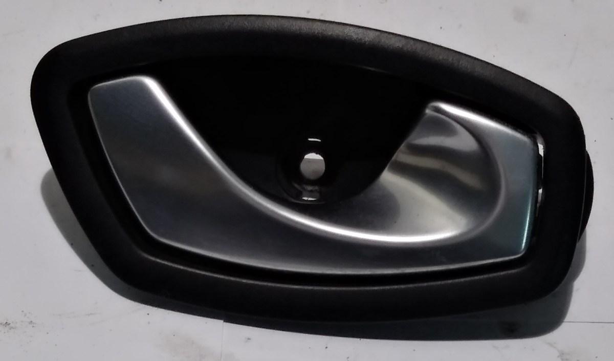 806700005R MANIGLIA INTERNA ANT DX RENAULT LAGUNA 2.0 CDI <br />