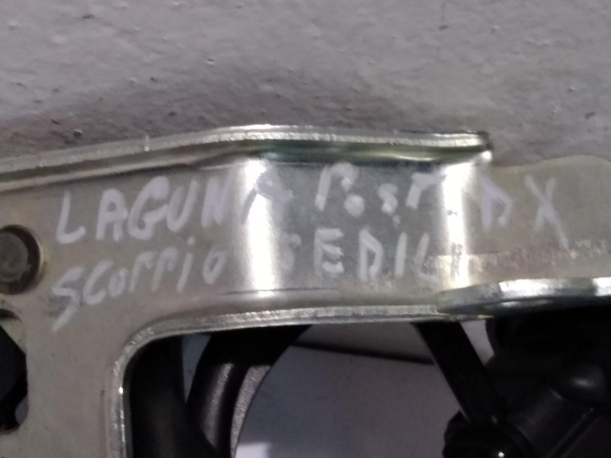883910003R AGGANCIO SEDILE POST DX RENAULT LAGUNA 2.0 CDI <br />