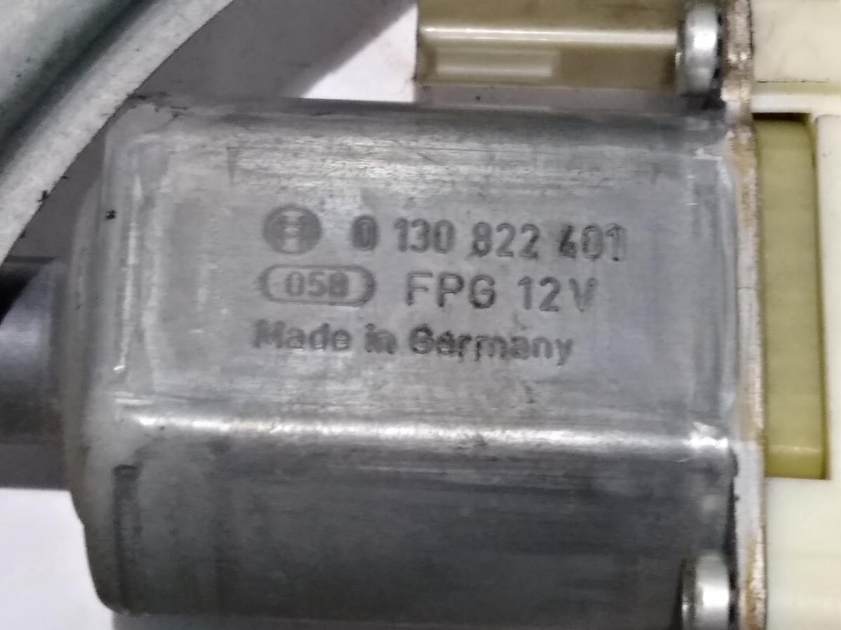 827000001R  ALZA VETRO POST DX RENAULT LAGUNA 2.0 CDI <br />