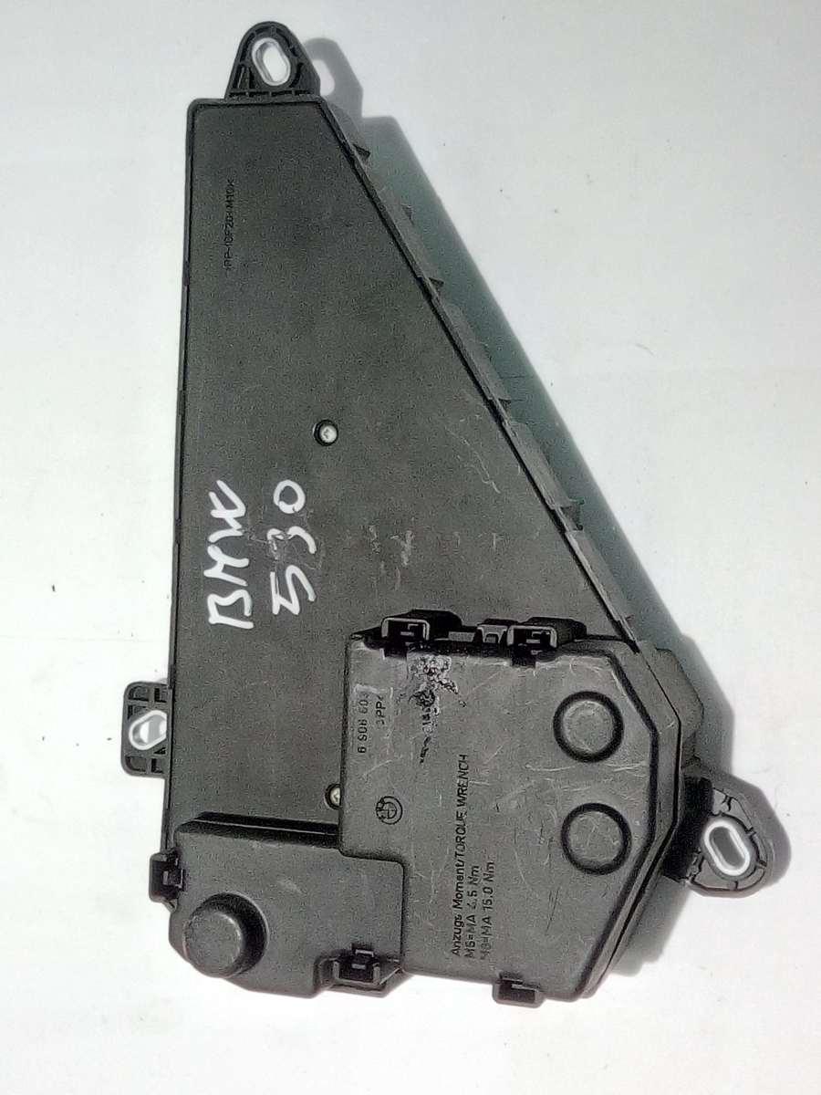 6906588 SCATOLA PORTAFSIBILI BMW 530 E60 <br />