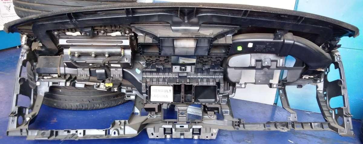 681002890R CRUSCOTTO RENAULT LAGUNA 2.0 CDI <br />