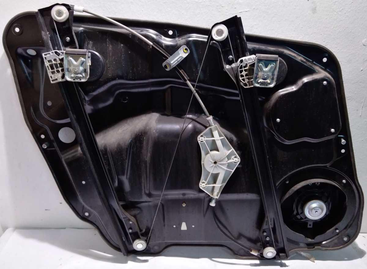 A2518200842 PANNELLO ALZAVETRO ANT DX MERCEDES CLASSE R <br />