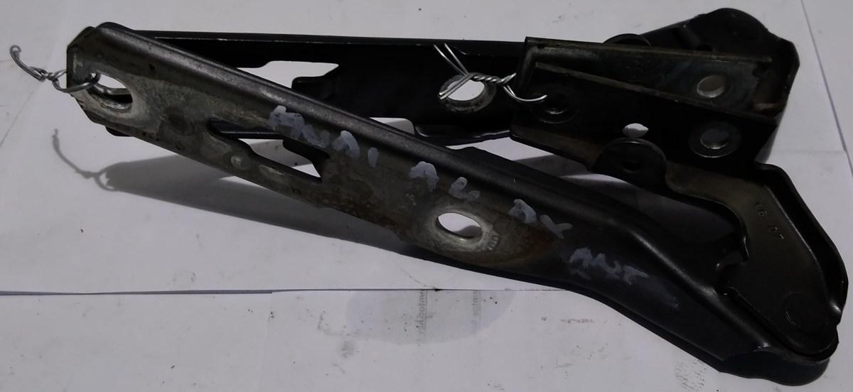 8E0823301F CERNIERE COFANO ANT AUDI A4 2007 <br />