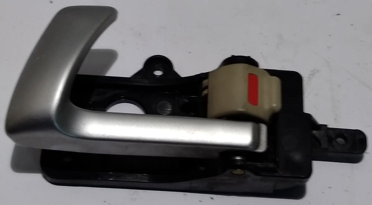 MANIGLIA INTERNA POST SX HYUNDAI SANTA FE 836102B010J9<br /><br /><br />