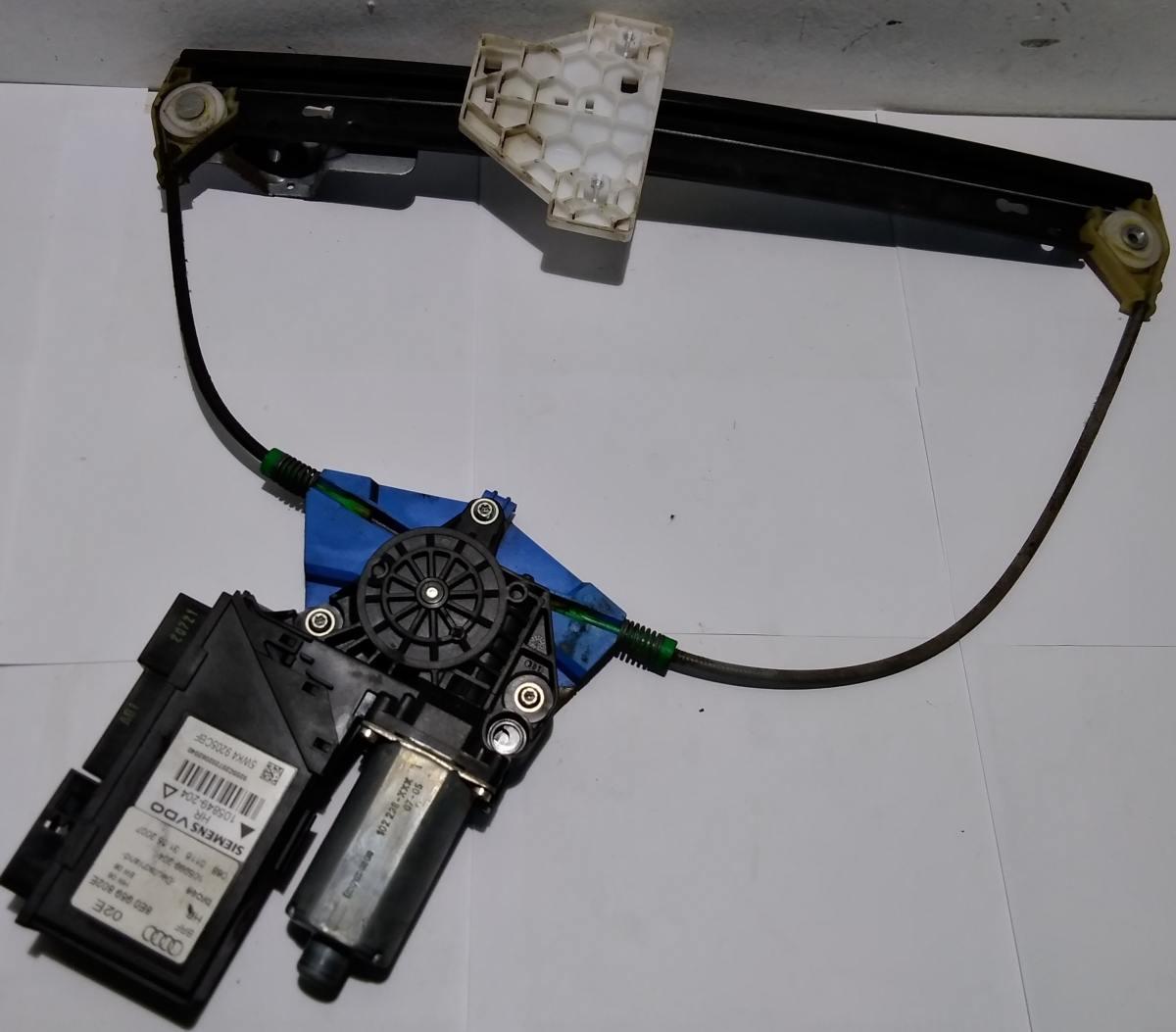 ALZAVETRO POSTERIORE DX AUDI A4 2007 8E0839462<br /><br /><br />