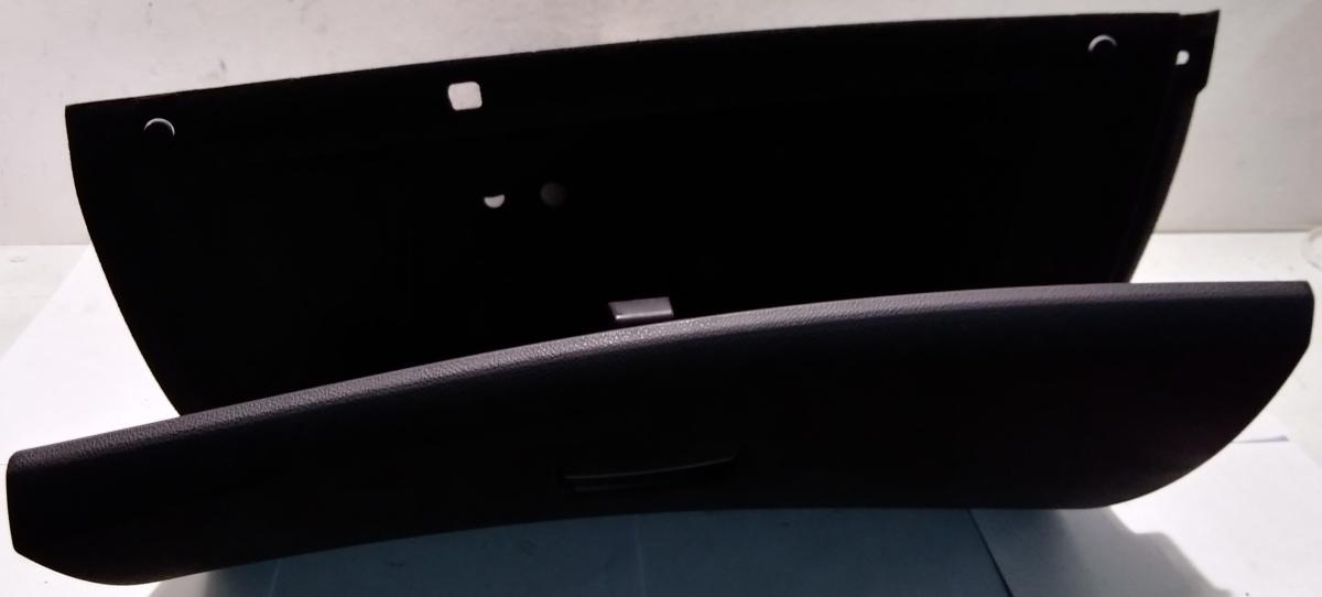 CASSETTO PORTA OGGETTI RENAULT LAGUNA 2007 8200053651<br /><br /><br />