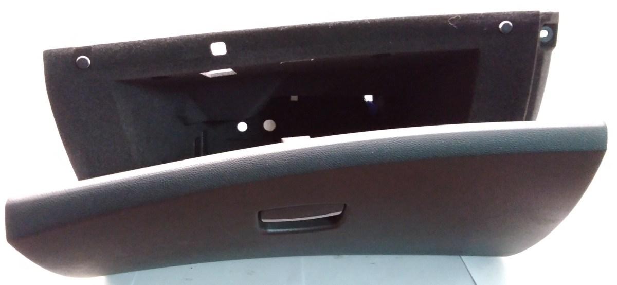 CASSETTO PORTA OGGETTI RENAULT LAGUNA 2007 8200053651<br /><br /><br />