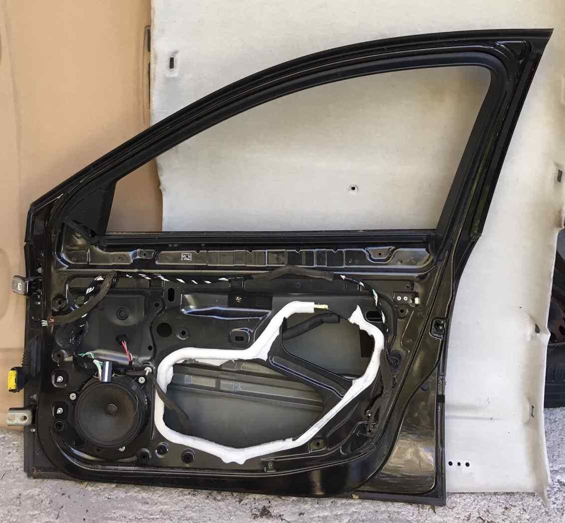 PORTIERE ANT DX RENAULT LAGUNA 2009 801000025R<br /><br /><br />