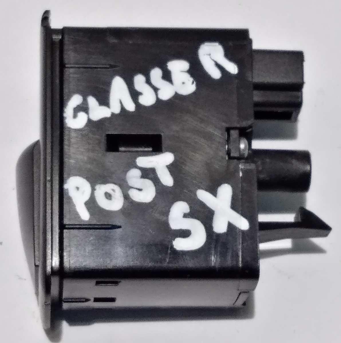 PULSANTE ALZA VETRO POST SX MERCEDES CLASSE R A25182005<br /><br /><br />