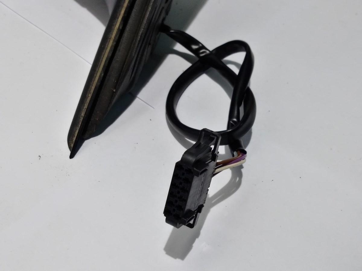 SPECCHIETTO DX VOLKSWAGEN PASSAT ì3B1857508BA01C<br /><br /><br />