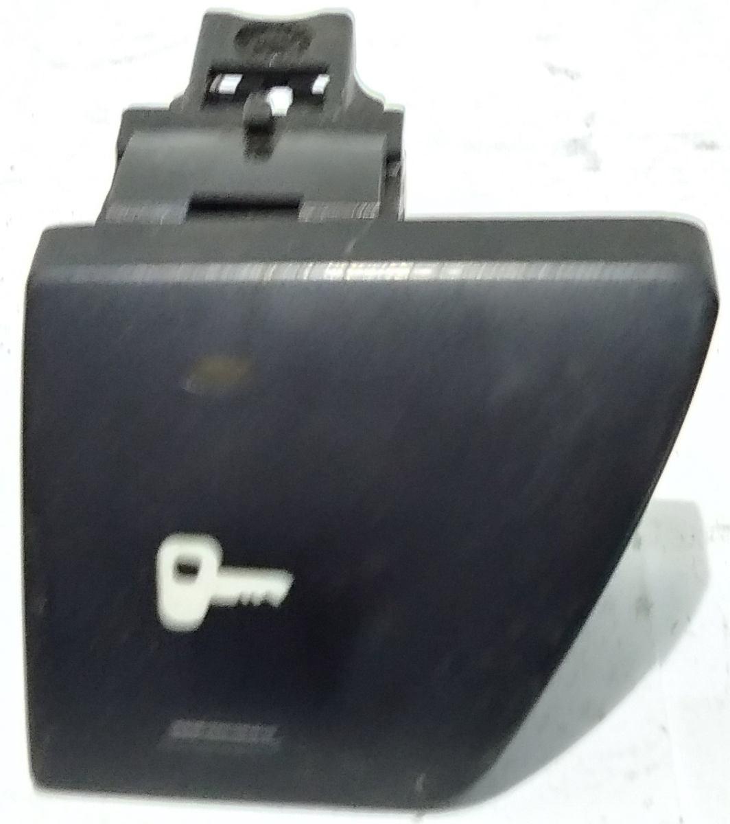 PULSANTE CHIUSURA PORTE PEUGEOT 307 96366684XT<br /><br /><br />