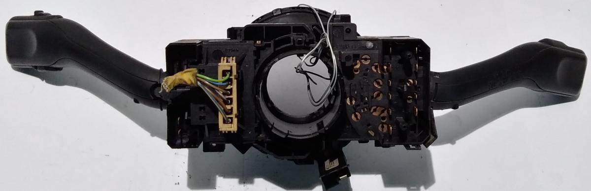 DEVIOLUCI AUDI A6 8L0953513G<br /><br /><br />