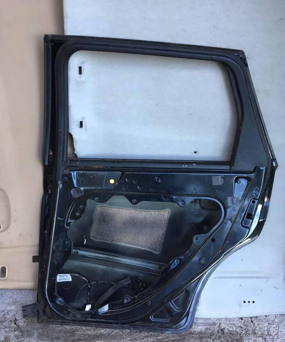 PORTIERA POST DX FORD FOCUS 2009 SW 1702418<br /><br /><br />