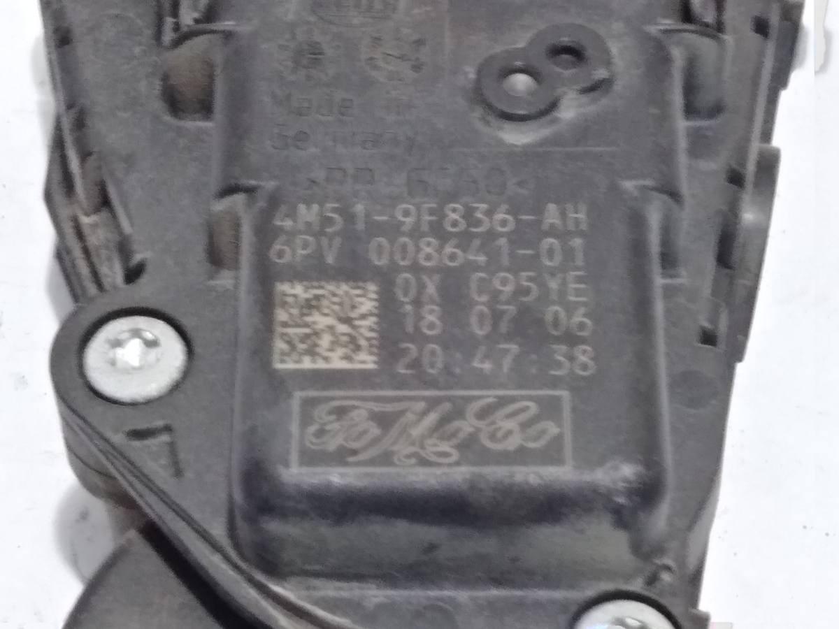 PEDALE ACCELERATORE FORD FOCUS 1' SERIE 4M519F836AH<br /><br /><br />