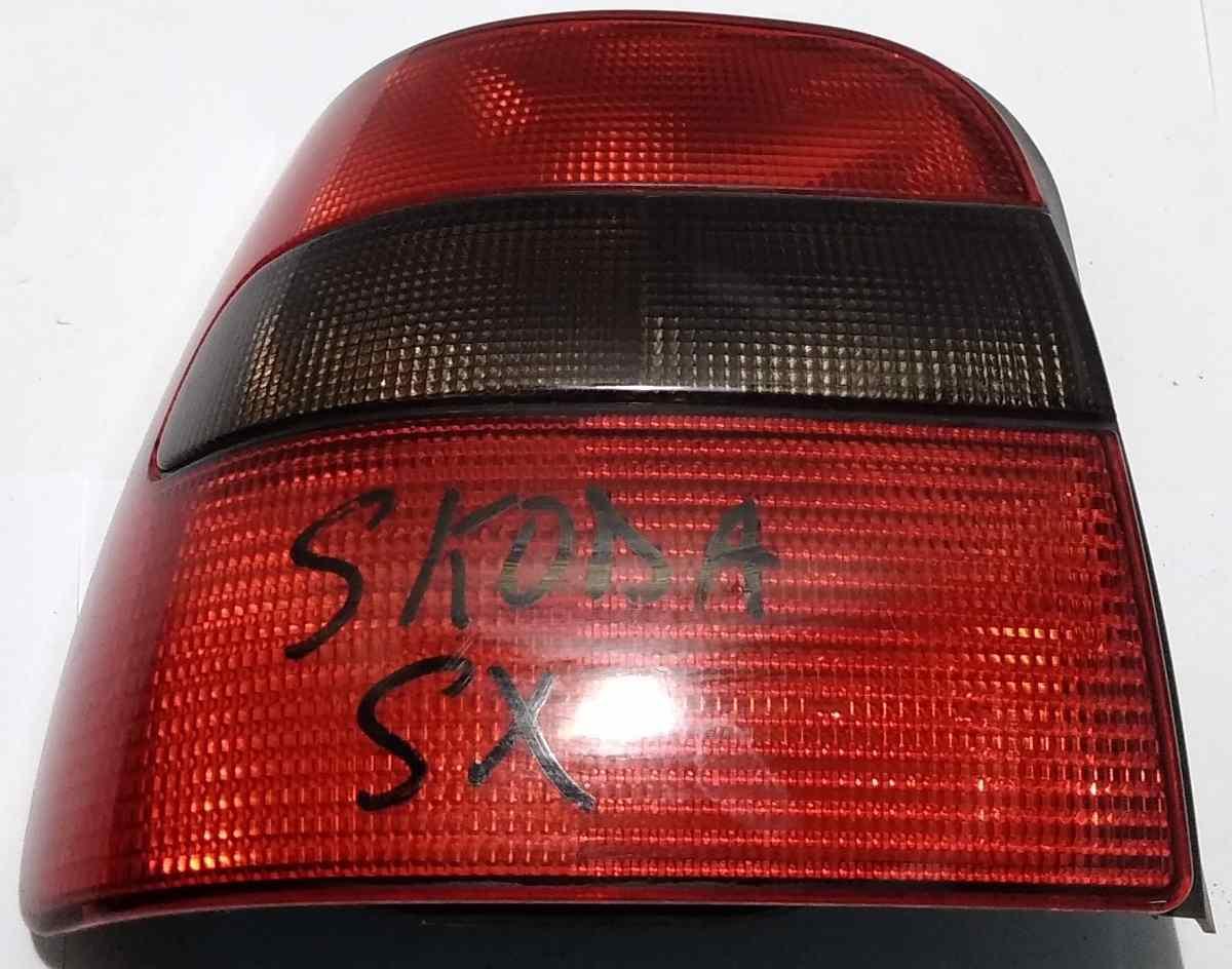 FANALE POST SX SKODA FELICIA  6U0945095A<br /><br /><br />