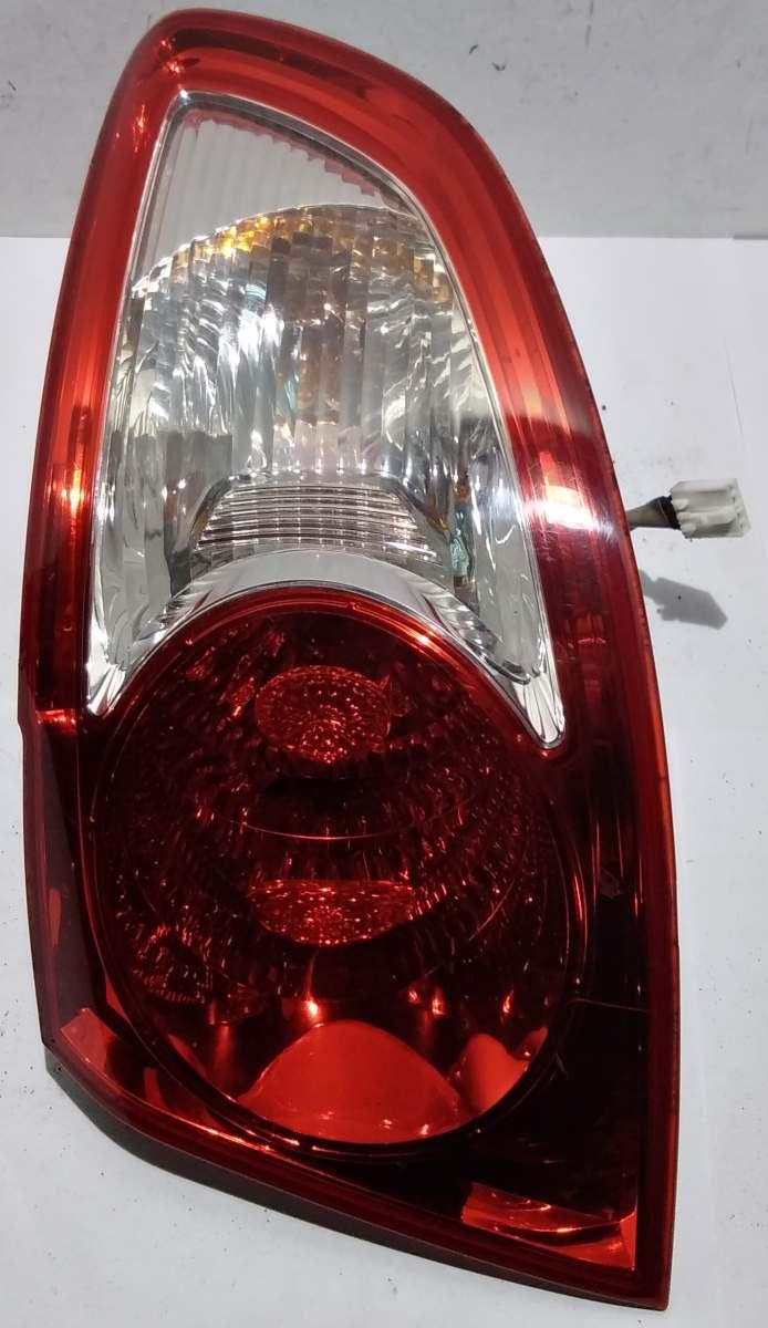 FANALE POST DX HYUNDAI SANTA FE 924022B000<br /><br /><br />