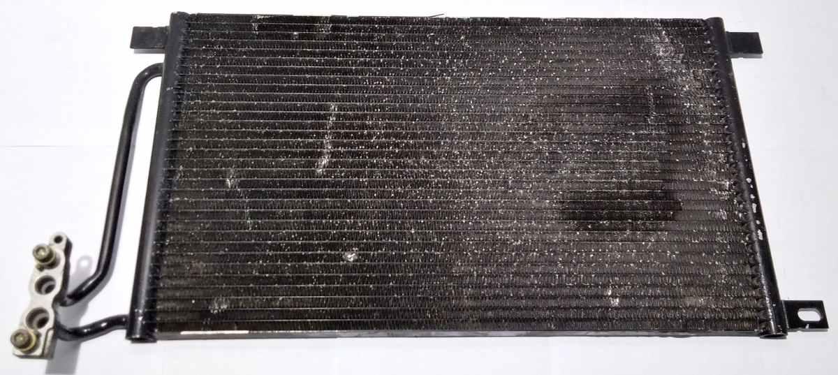 CONDENSATORE BMW 320 64538377648'<br /><br /><br />