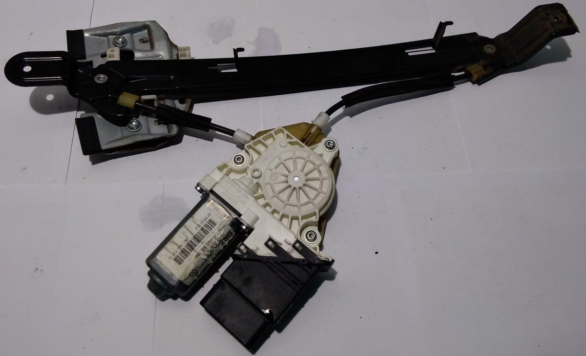 ALZAVETRO POST DX SEAT LEON 1K0959704G<br /><br /><br />