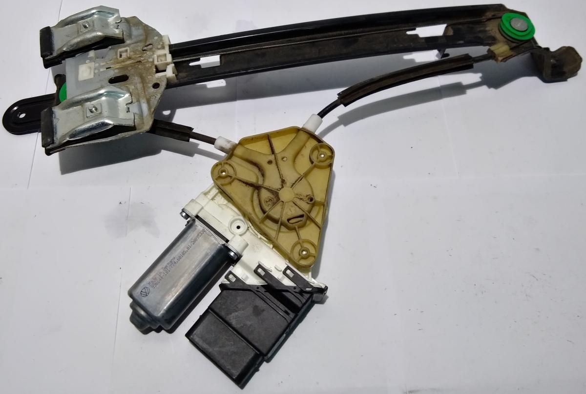 ALZAVETRO POST SX SEAT LEON 1K0959703G<br /><br /><br /><br />