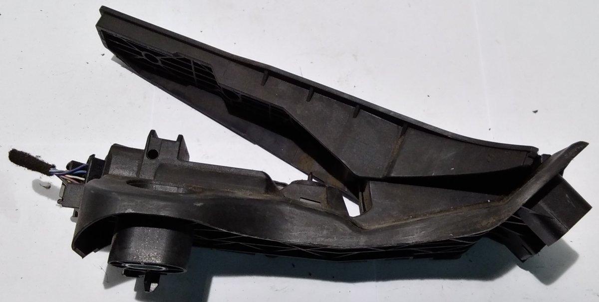 PEDALE POTENZIOMETRO SEAT LEON 1K1721503P<br /><br /><br />