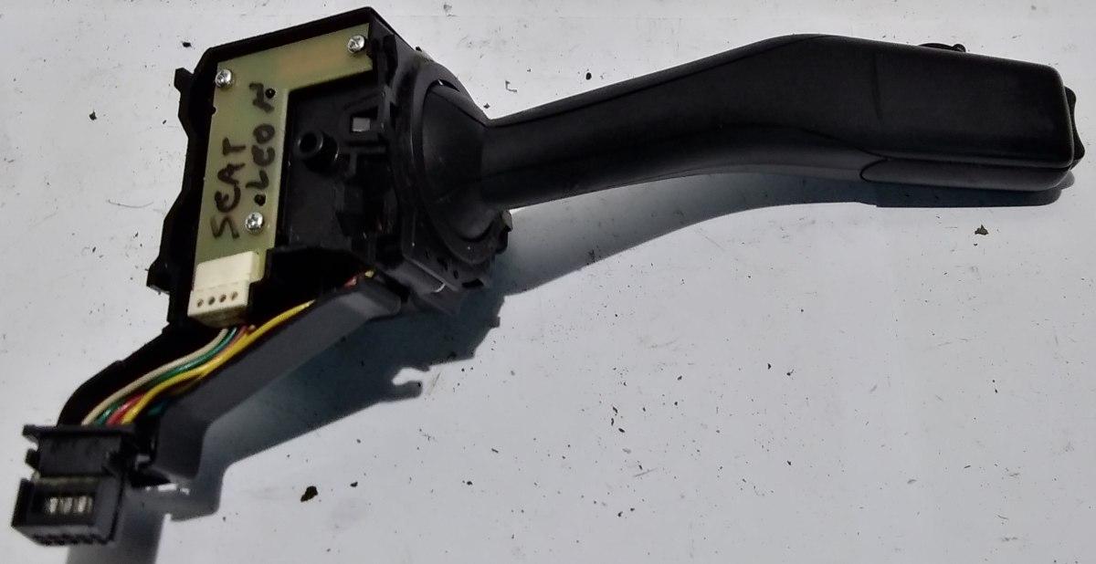 LEVA COMANDI FARI SEAT LEON 1K0953513A<br /><br /><br />