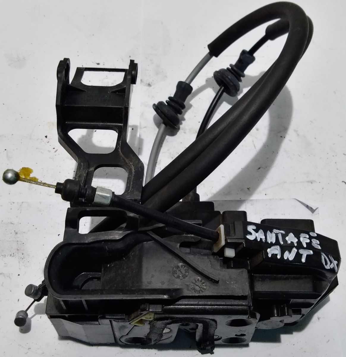 SERRATURA PORTIERA ANT DX HYUNDAI SANTA FE <br /><br />