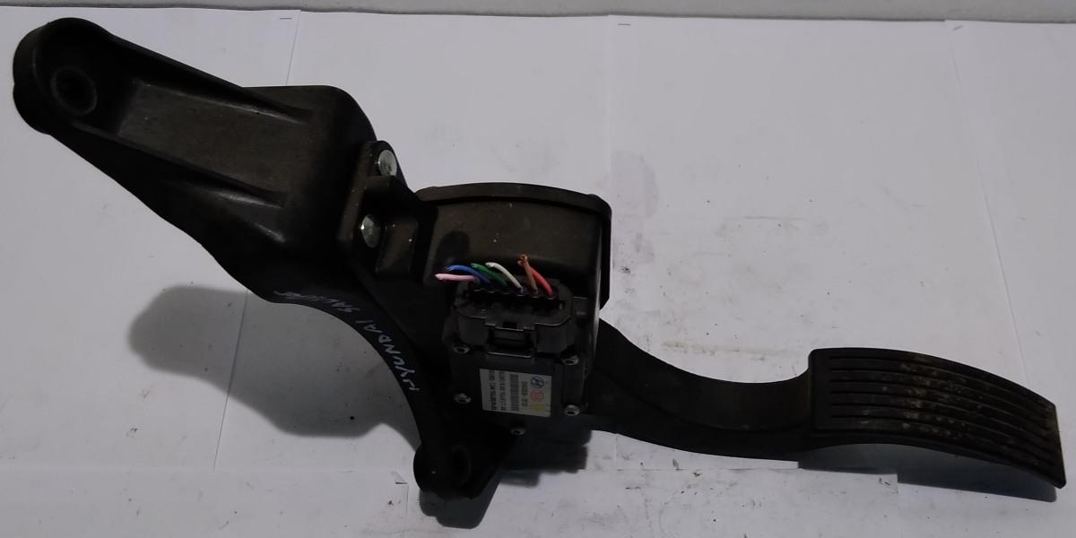 PEDALE ACCELARATORE HYUNDAI SANTA FE BHK0383A2B100<br /><br /><br />