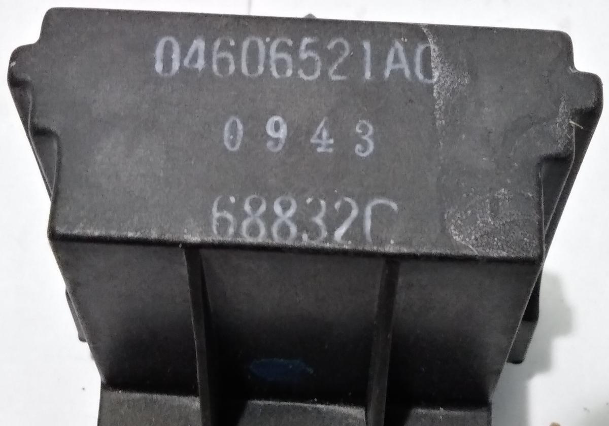 RELEà ALZAVETRO SX CRYSLER SEBRING 04606521A0<br /><br /><br />