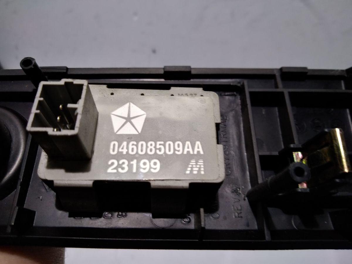 COMANDI LUCI E SPECCHIETTI CRYSLER SEBRING 04608509AA<br /><br /><br />