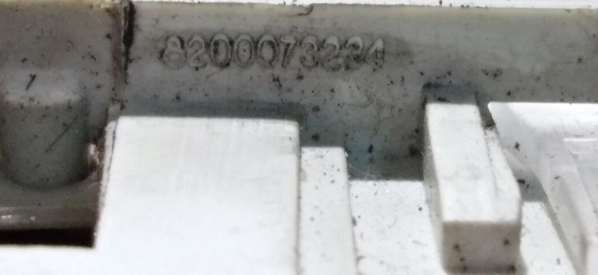 LUCE INTERNA RENAULT SCENIC 8200073224<br /><br /><br /><br />