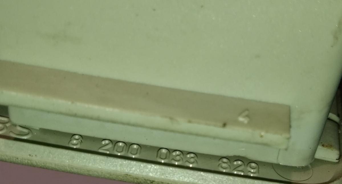 LUCE INTERNA  RENAULT LAGUNA 2000 8200033829<br /><br /><br />