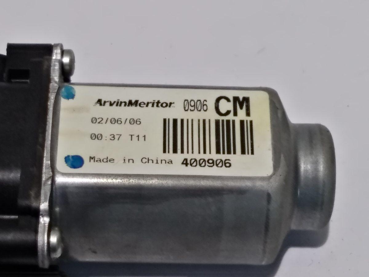 MOTORINO ALZAVETRO ANT DX HYUNDAI SANTA FE 400906-<br /><br /><br />