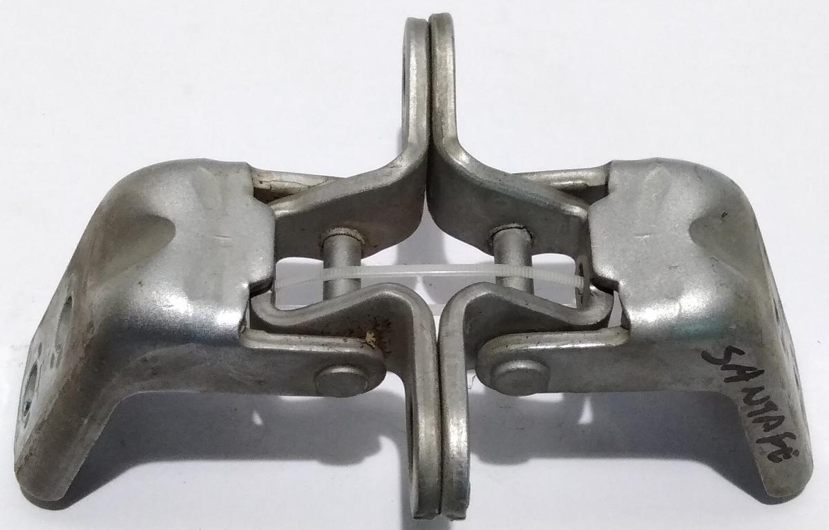 CERNIERA PORTIERA ANT SX HYUNDAI SANTA FE 793102B010<br /><br /><br />