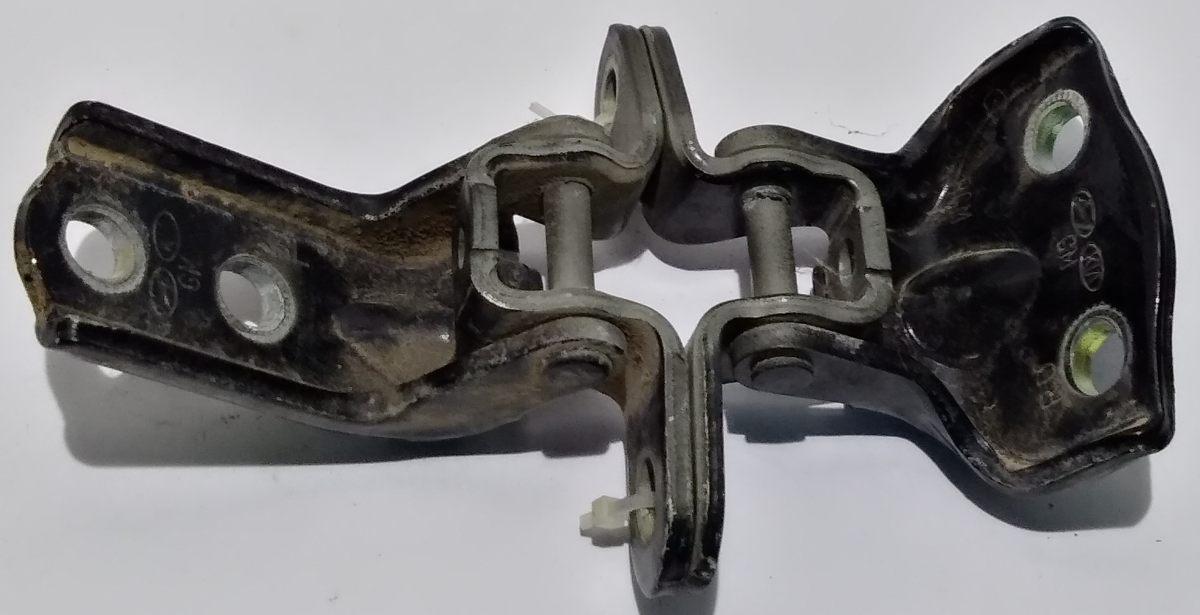 CERNIERA PORTIERA POST DX HYUNDAI SANTA FE 793602B000<br /><br /><br />