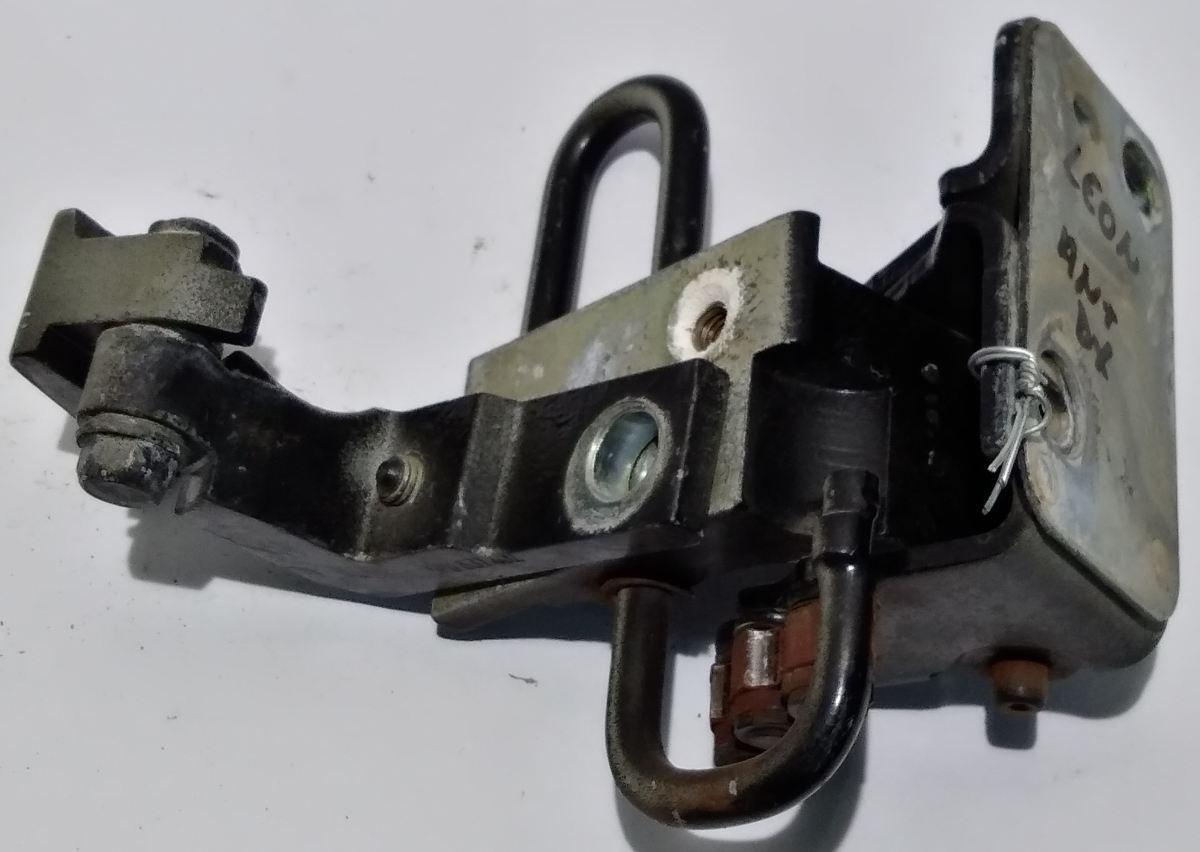 CERNIERA PORTIERA ANT DX SEAT LEON 6Q0831412A<br /><br /><br />