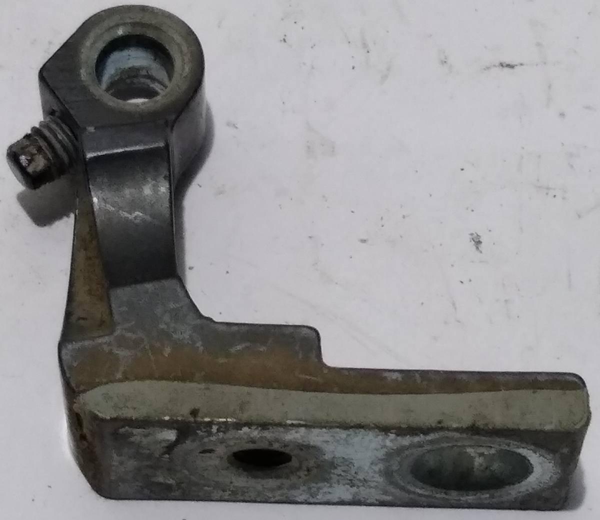 CERNIERA PORTIERA POST SX ALTO AUDI A4 2007 8E0831401C-<br /><br /><br /><br />