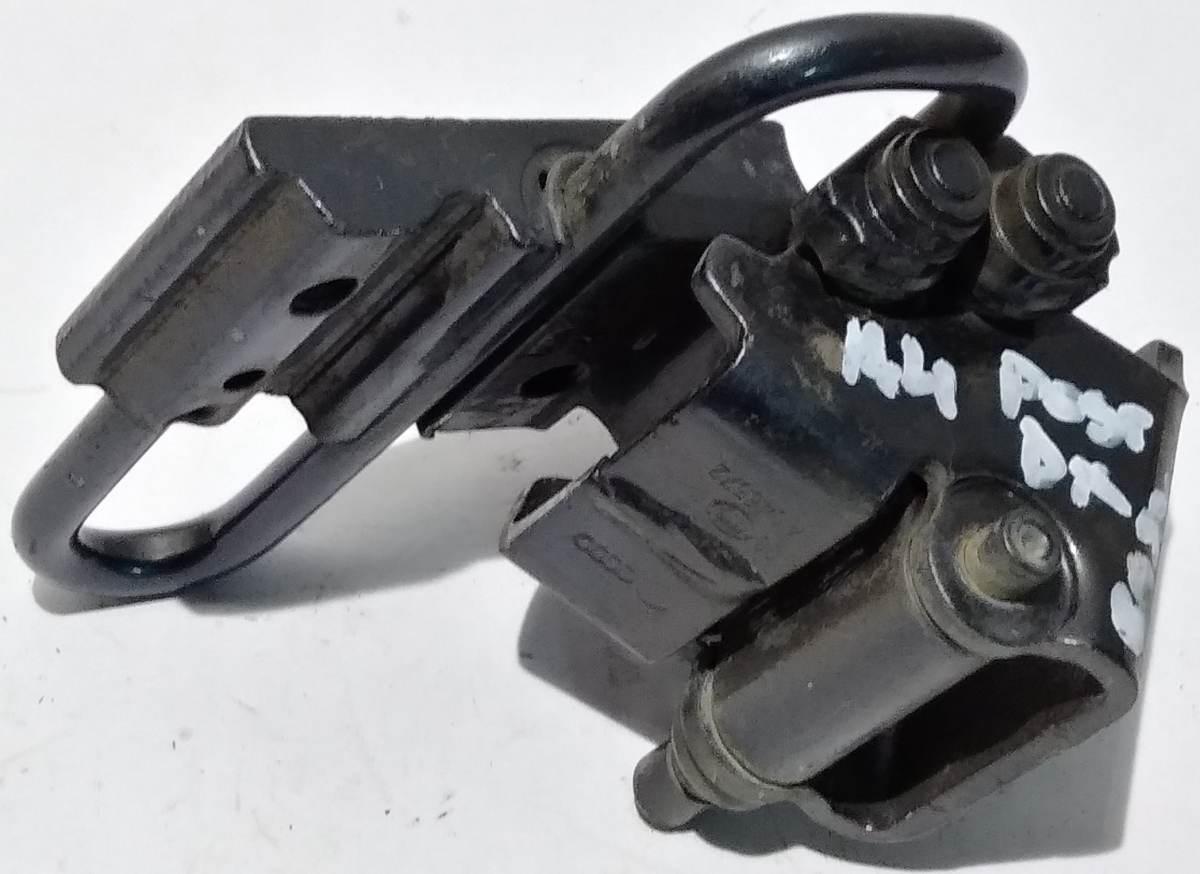 CERNIERA PORTIERA POST DX AUDI A4 2007 8E0833412E<br /><br /><br />